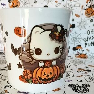 NEW! 15OZ STARBUCKS HELLO KITTY HALLOWEEN MUG
